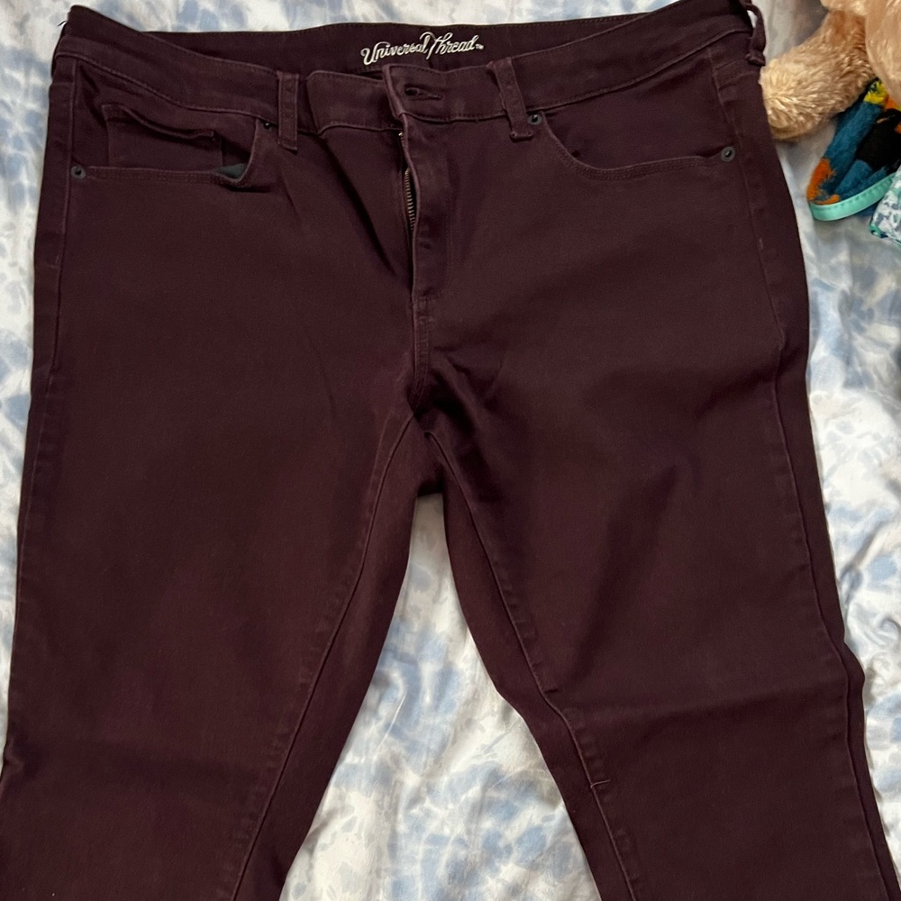 Universal Thread Size 16 Purple Color